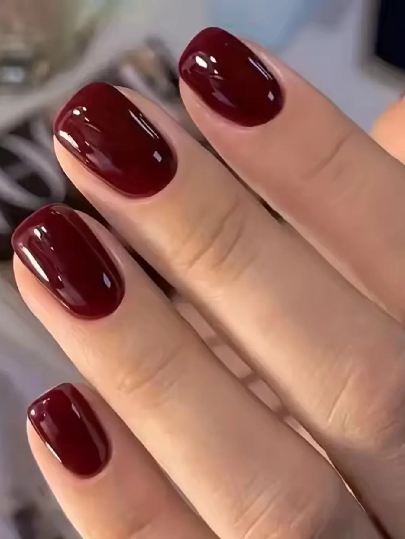 24Pcs Short Square Press On Nails Solid Color Glossy False Nails Reusable Fake Nails for Women Daily Wear Party Manicure DIY