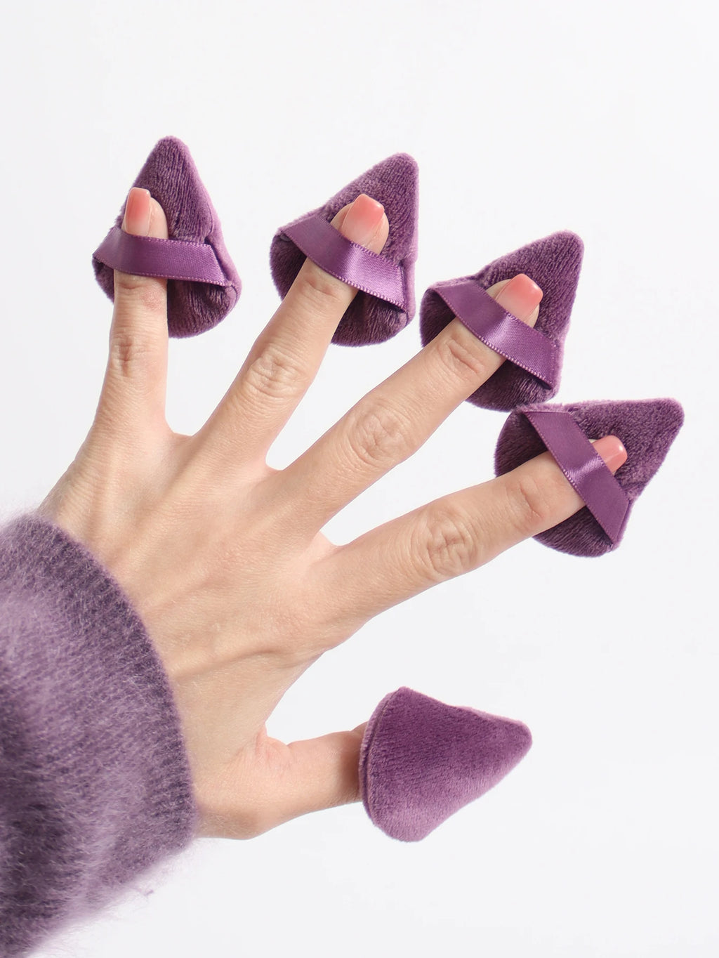 Mini Triangular Powder Puff 40-80Pcs, Apply Loose Powder by Gently Pressing It onto the Face to Achieve a Setting Effect