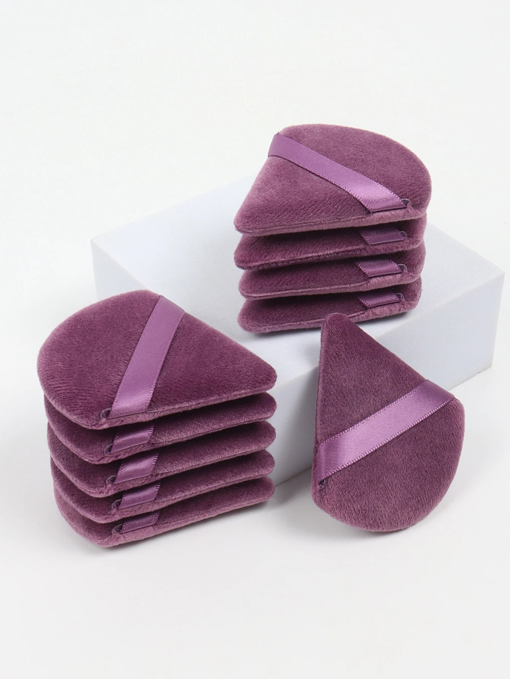 Triangular Powder Puff 20-40Pcs Is Used to Apply Loose Powder and Gently Press It onto the Face to Achieve a Setting Effect