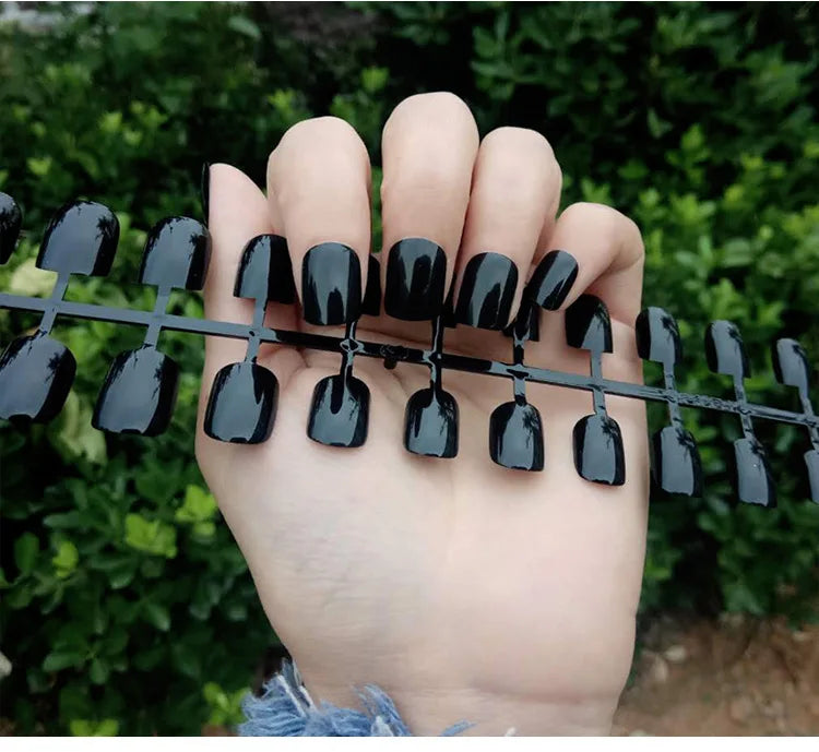 24Pcs Short Square Press On Nails Solid Color Glossy False Nails Reusable Fake Nails for Women Daily Wear Party Manicure DIY